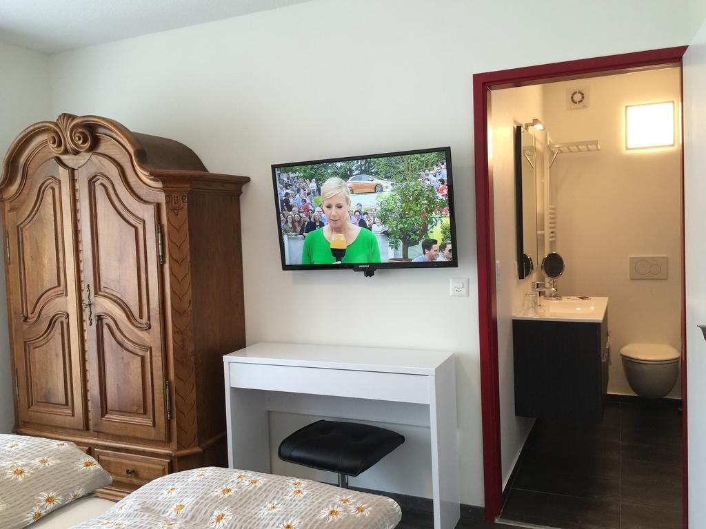 Roemerhof - Hotel With Self Check-In Brigerbad Esterno foto