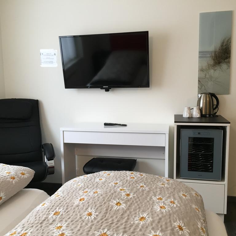 Roemerhof - Hotel With Self Check-In Brigerbad Esterno foto